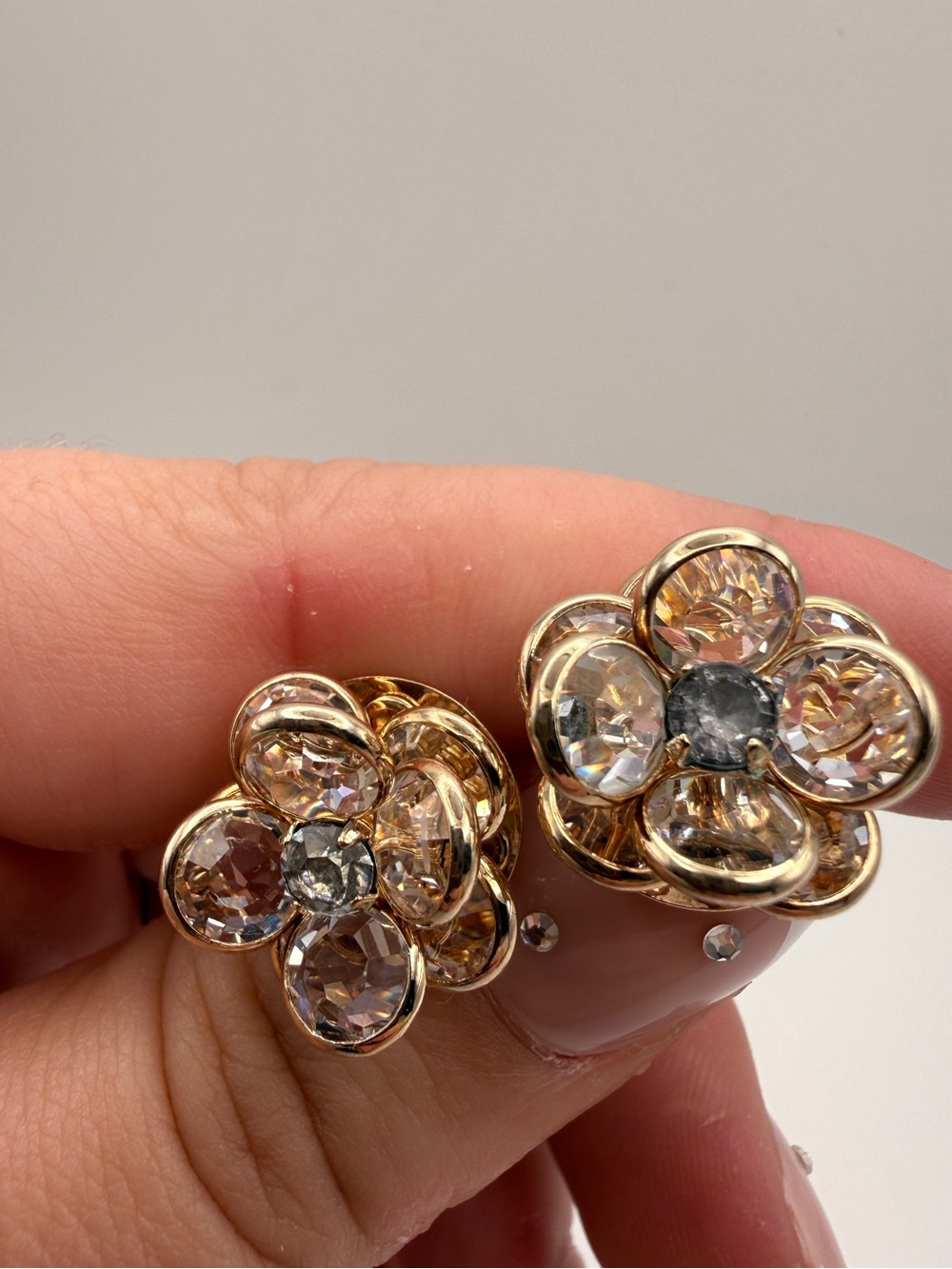 Gold Tone Crystal Flower Stud Earrings - Elegant Feminine Floral Women's Jewelry